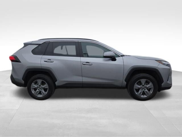 Used 2023 Toyota RAV4 XLE AWD/4WD image 13
