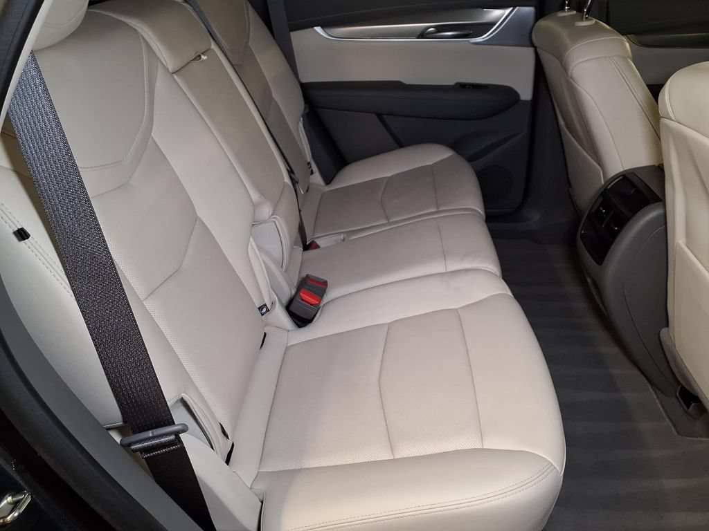 Certified 2023 Cadillac XT5 Premium Luxury FWD image 21