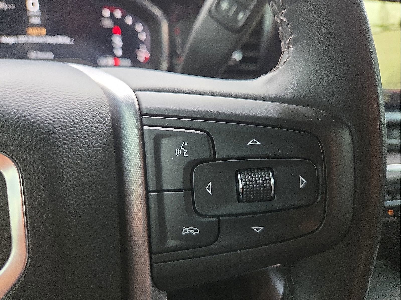 Used 2025 GMC Sierra 2500 SLT w/ SLT Premium Package AWD/4WD image 17