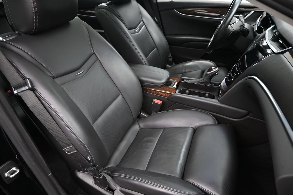 Used 2013 Cadillac XTS Premium AWD/4WD image 30