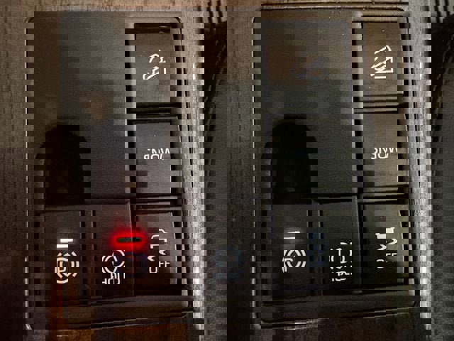 Used 2024 Toyota Highlander Platinum image 28