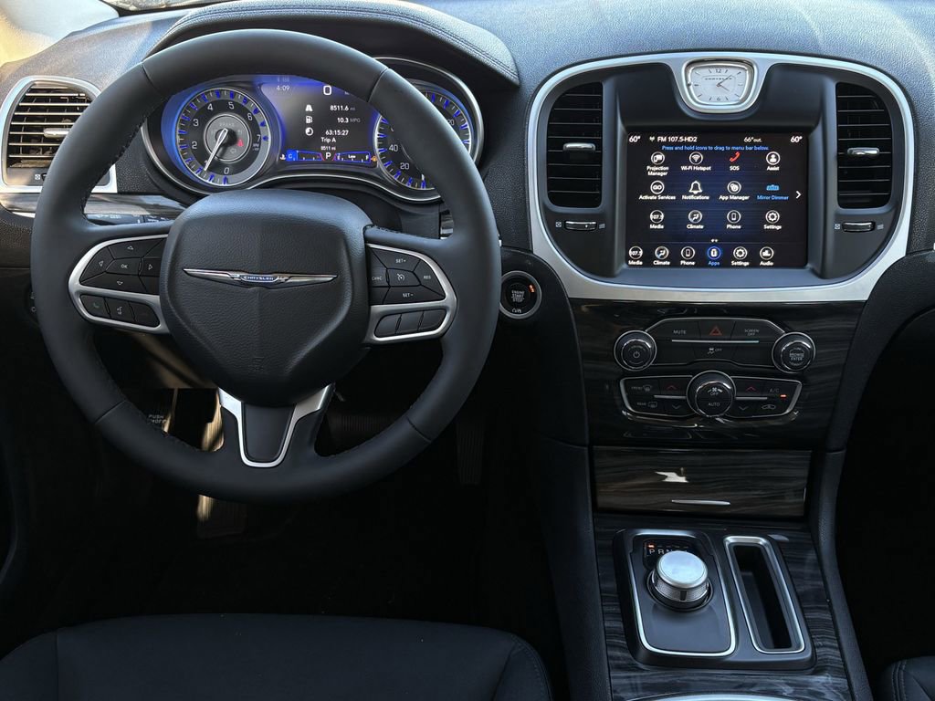 Used 2022 Chrysler 300 Touring image 13