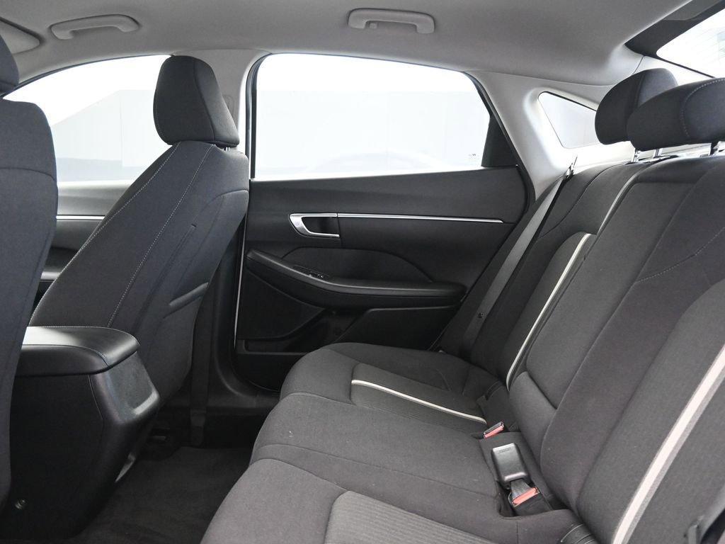 Used 2023 Hyundai Sonata SEL w/ Cargo Package image 17