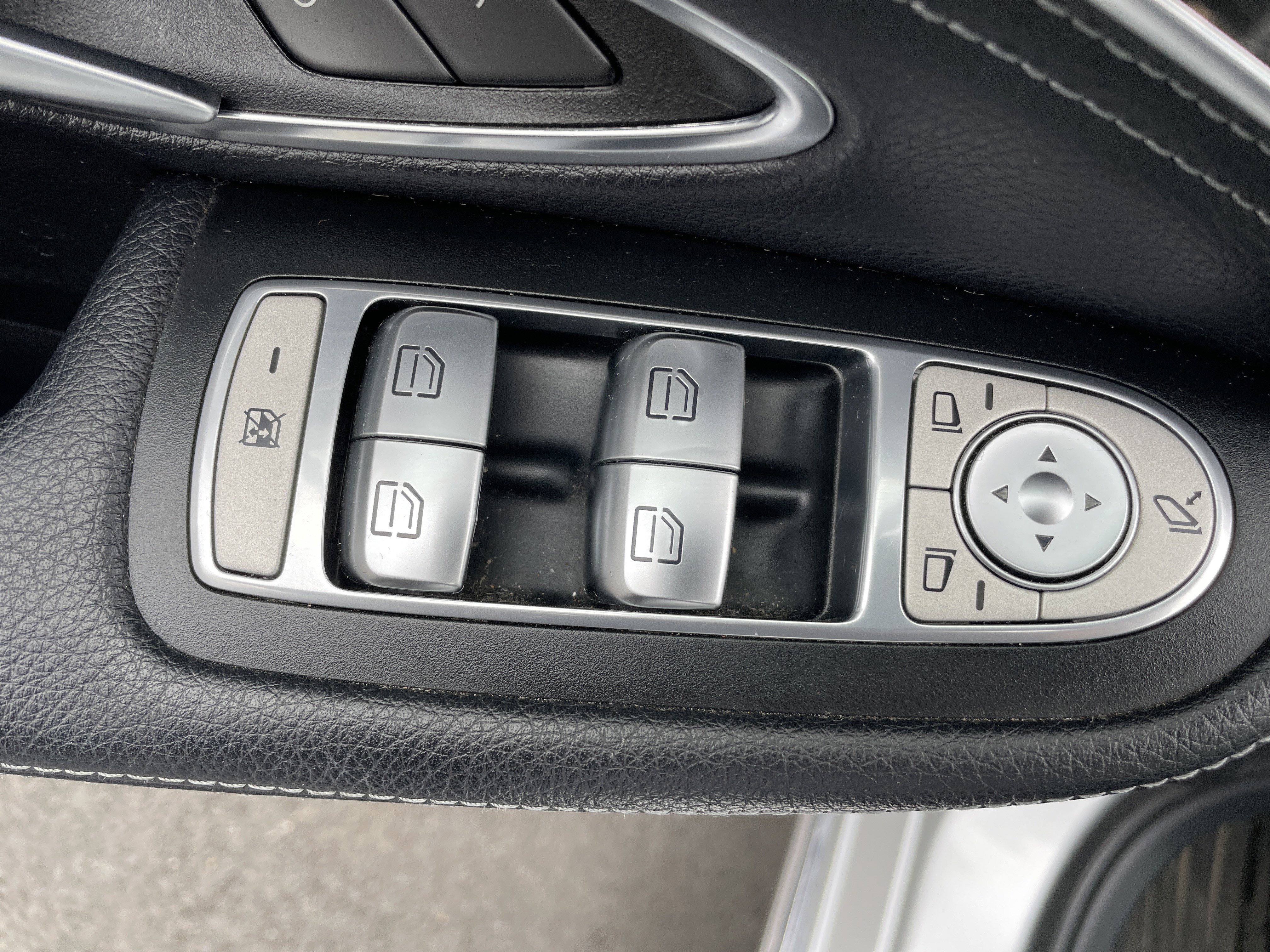 Used 2016 Mercedes-Benz C 300 C 300 image 35