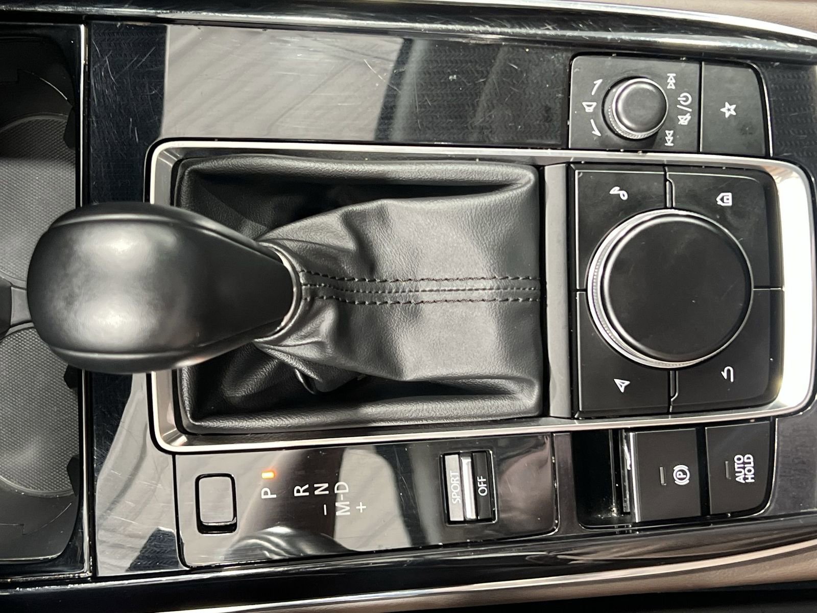 Used 2024 MAZDA CX-30 AWD 2.5 S w/ Premium Package image 19