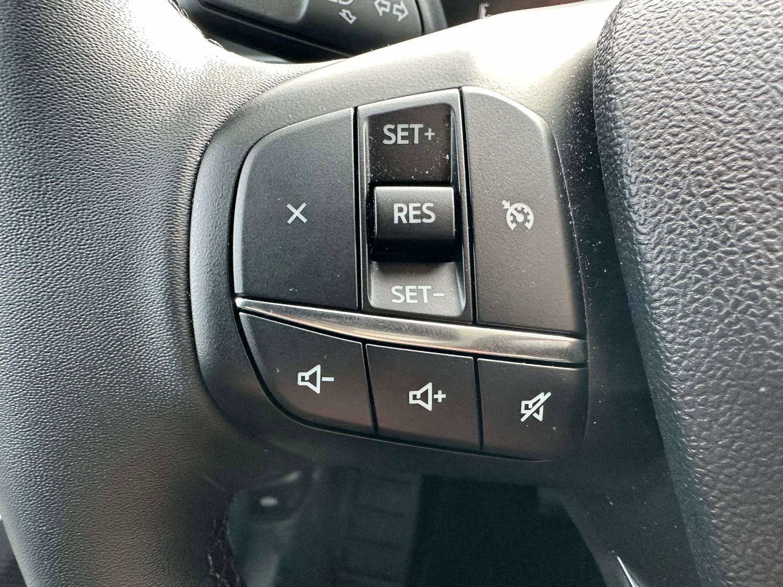 Used 2025 Ford Maverick XLT w/ XLT Luxury Package image 17