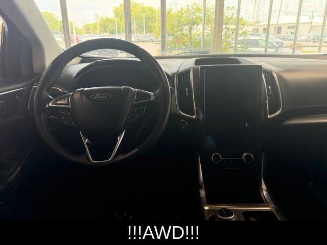 Used 2022 Ford Edge Titanium w/ Equipment Group 301A AWD/4WD image 22