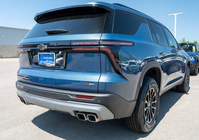 Used 2024 Chevrolet Traverse Z71 AWD/4WD image 6