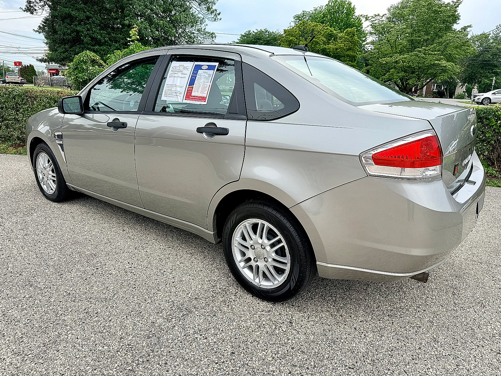 Used 2008 Ford Focus SE FWD image 6