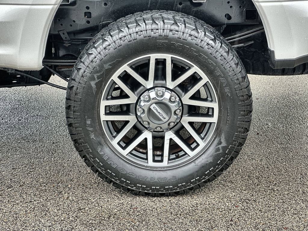 Used 2017 Ford F250 Lariat w/ Lariat Value Package image 32