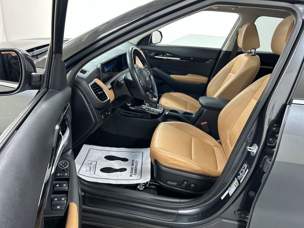 Certified 2024 Kia Seltos EX image 9