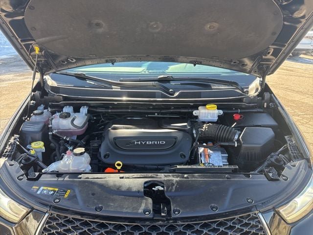 Used 2024 Chrysler Pacifica Select image 10