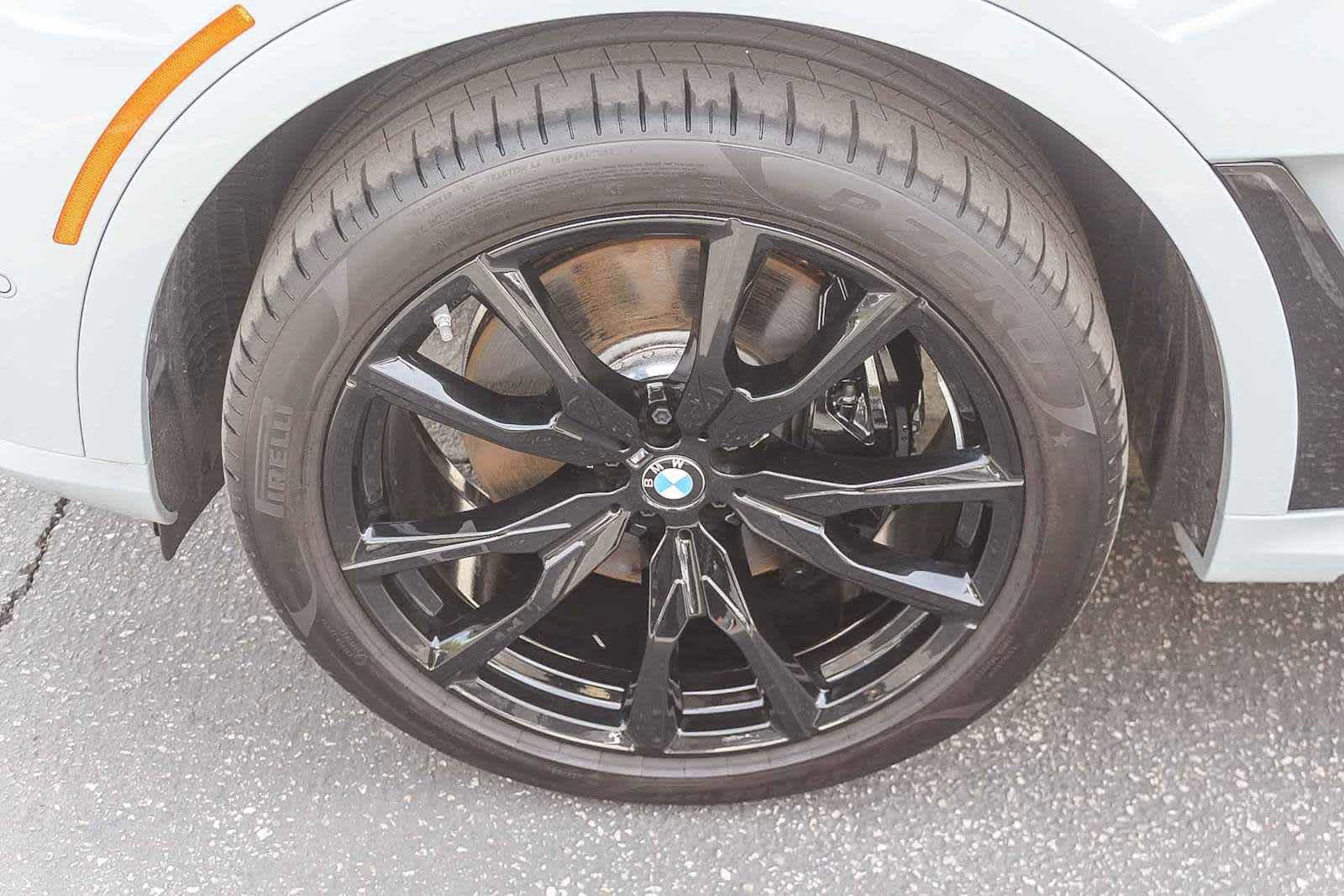 Used 2025 BMW X7 M60i AWD/4WD image 9