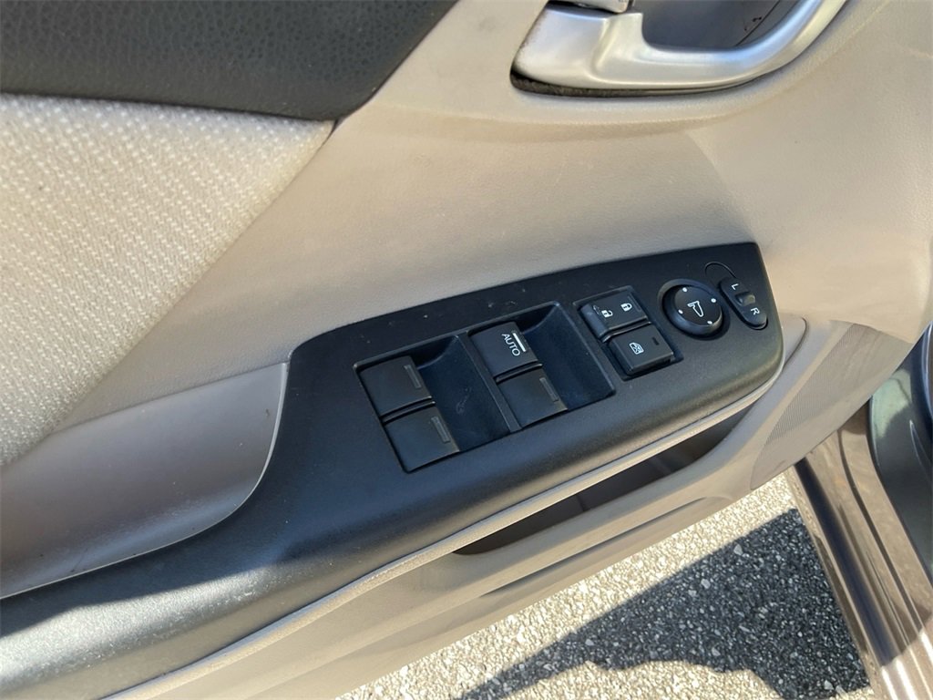Used 2013 Honda Civic LX image 34