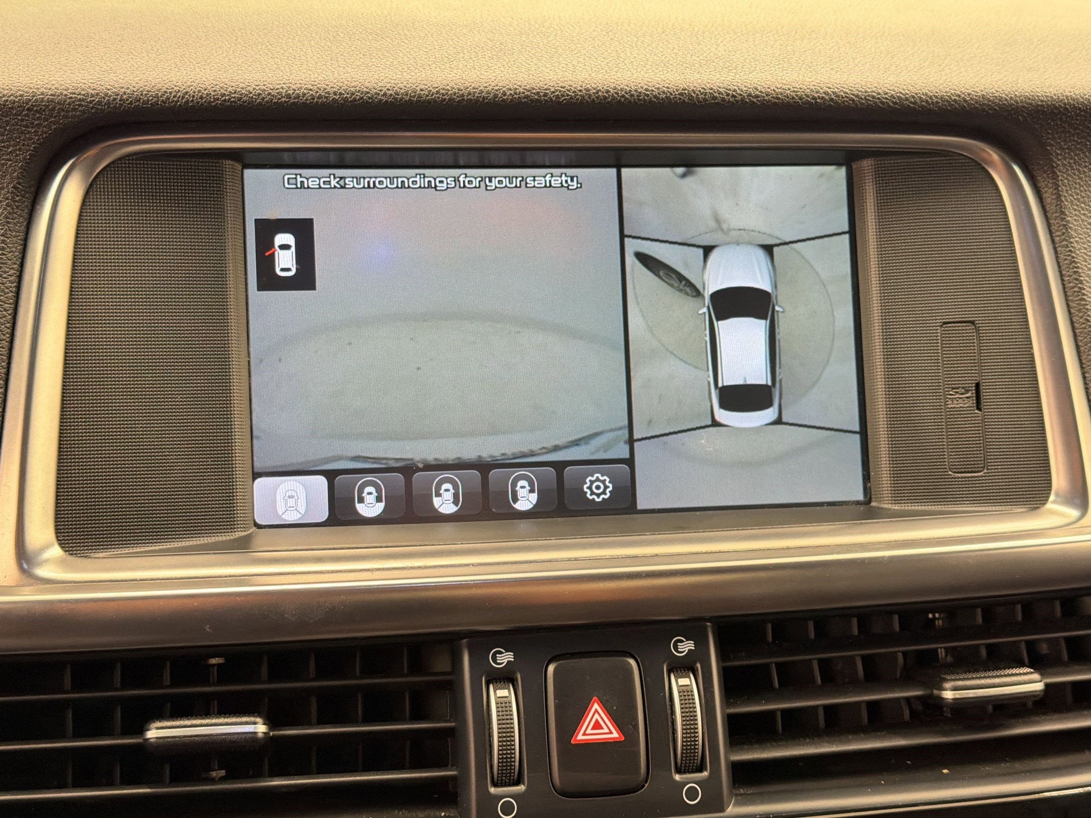 Used 2018 Kia Optima SX w/ Technology Package FWD image 24