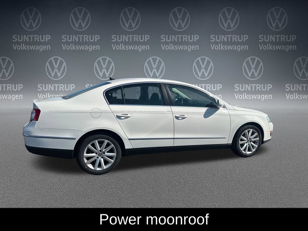 Used 2010 Volkswagen Passat Komfort FWD image 7