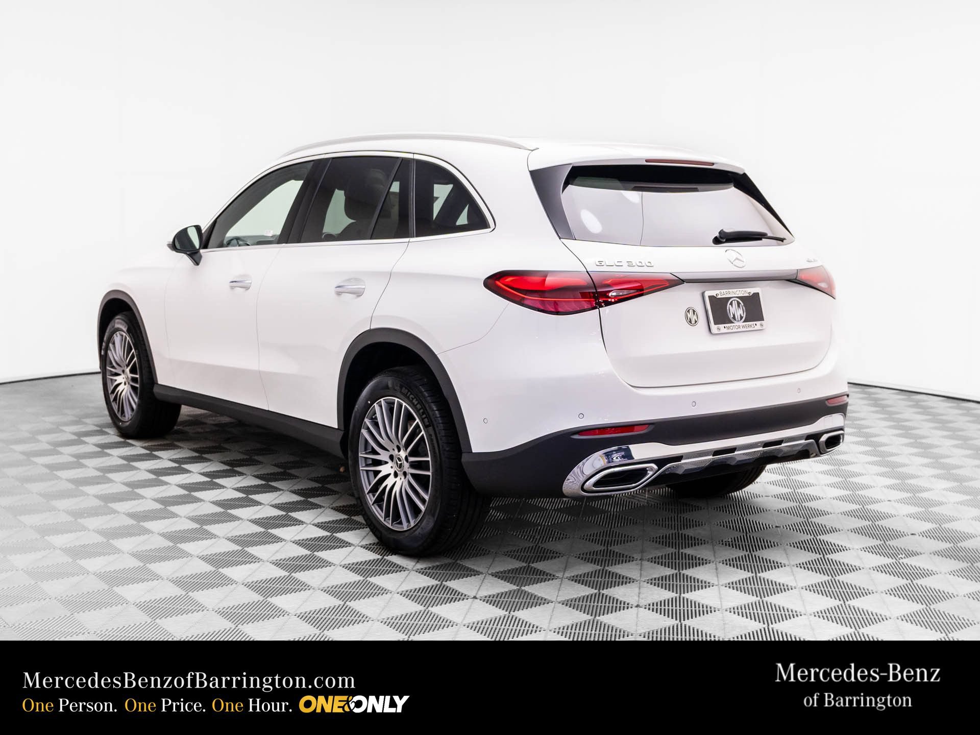 New 2026 Mercedes-Benz GLC 300 4MATIC image 3