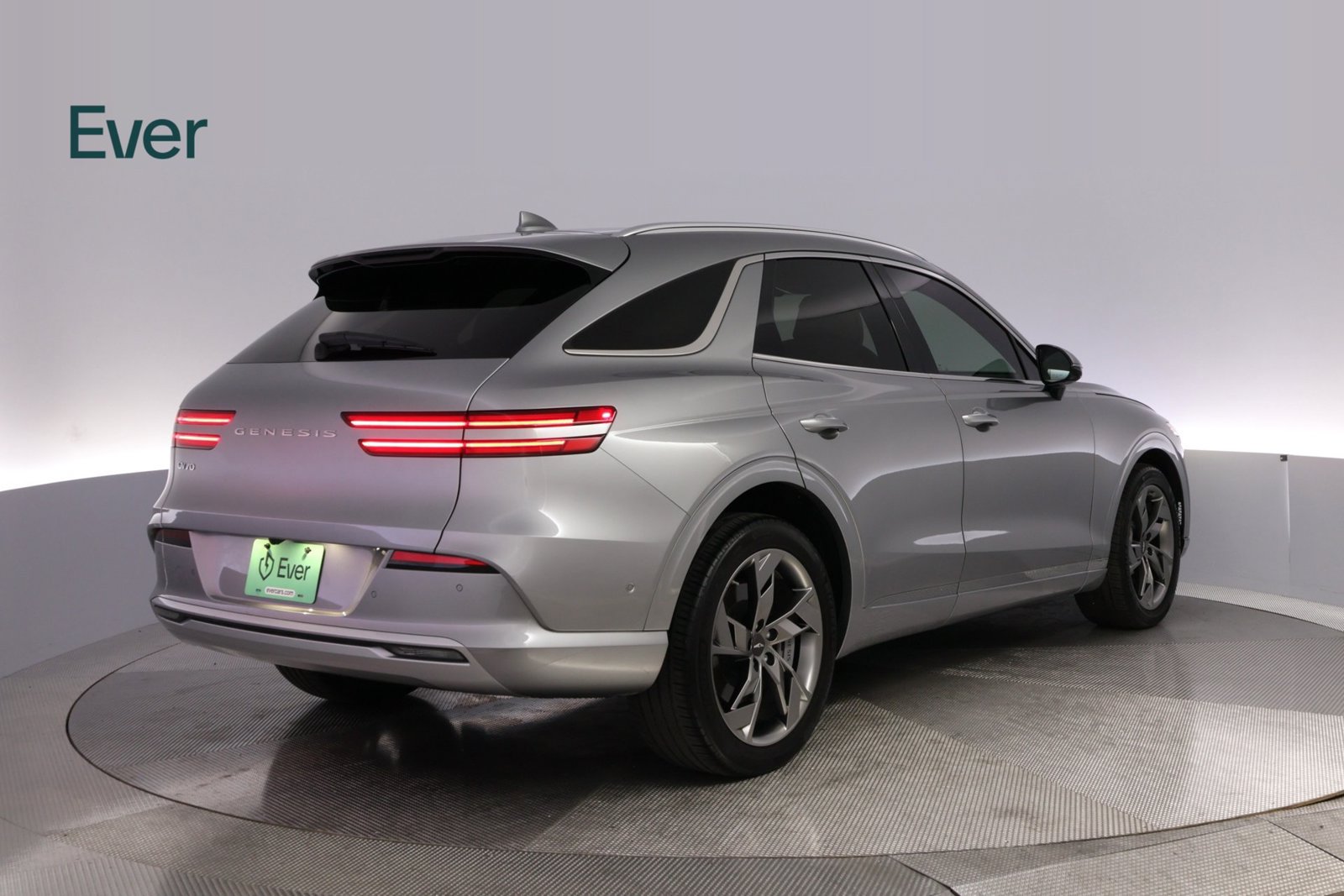 Used 2023 Genesis Electrified GV70 AWD/4WD image 3