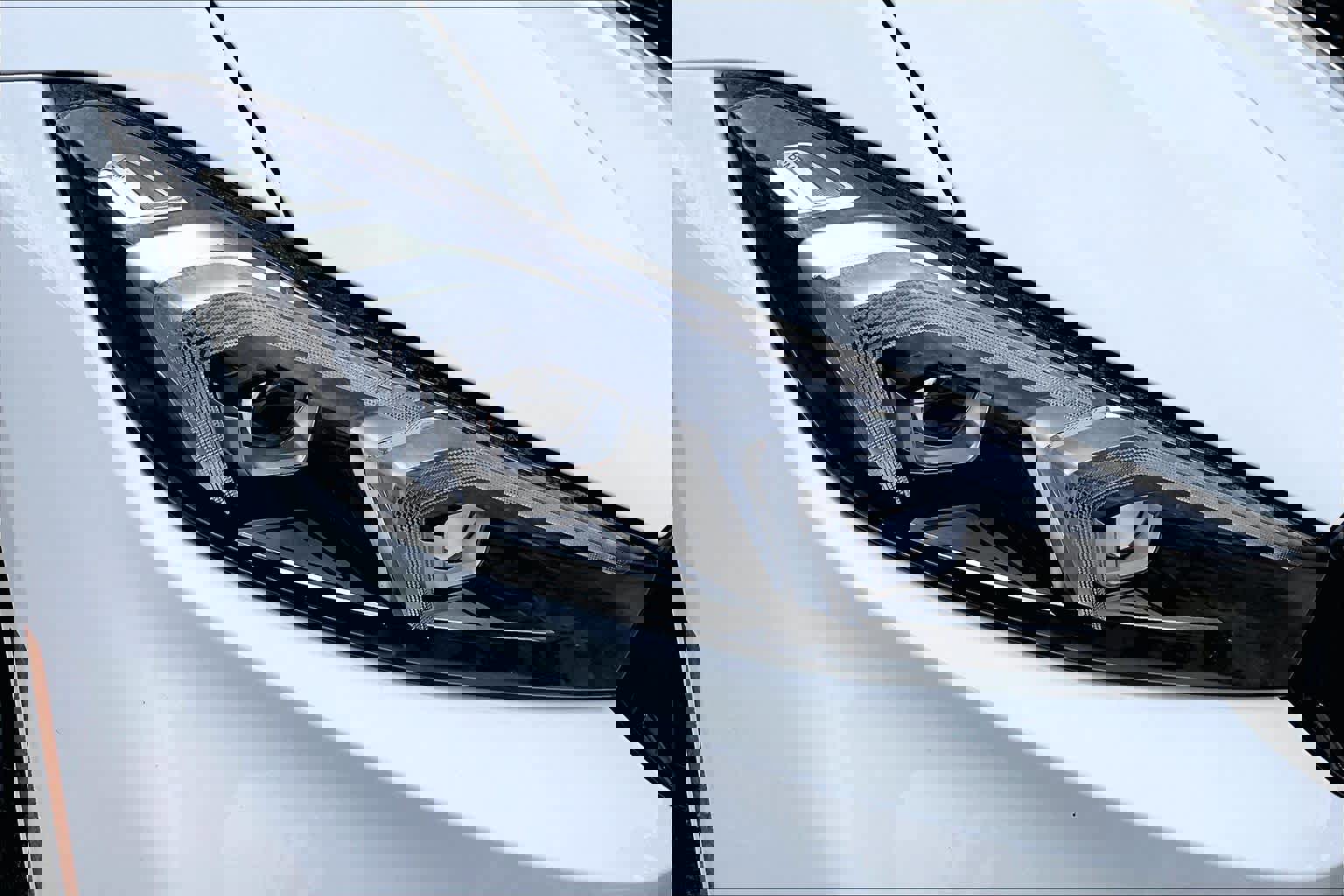 Used 2023 BMW 330i Sedan w/ Driving Assistance Package image 27