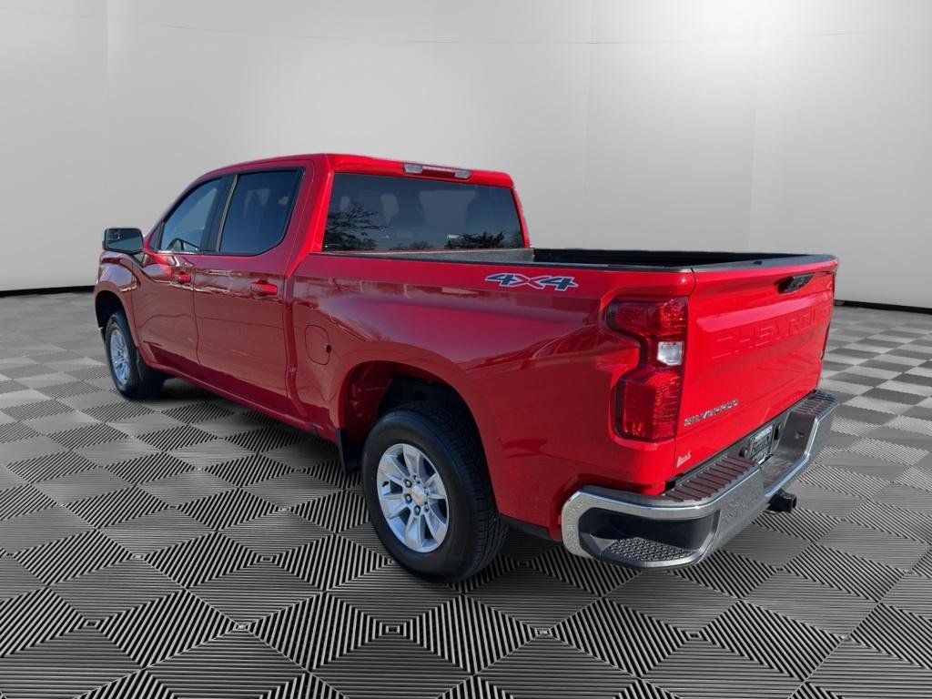 Used 2025 Chevrolet Silverado 1500 LT image 5