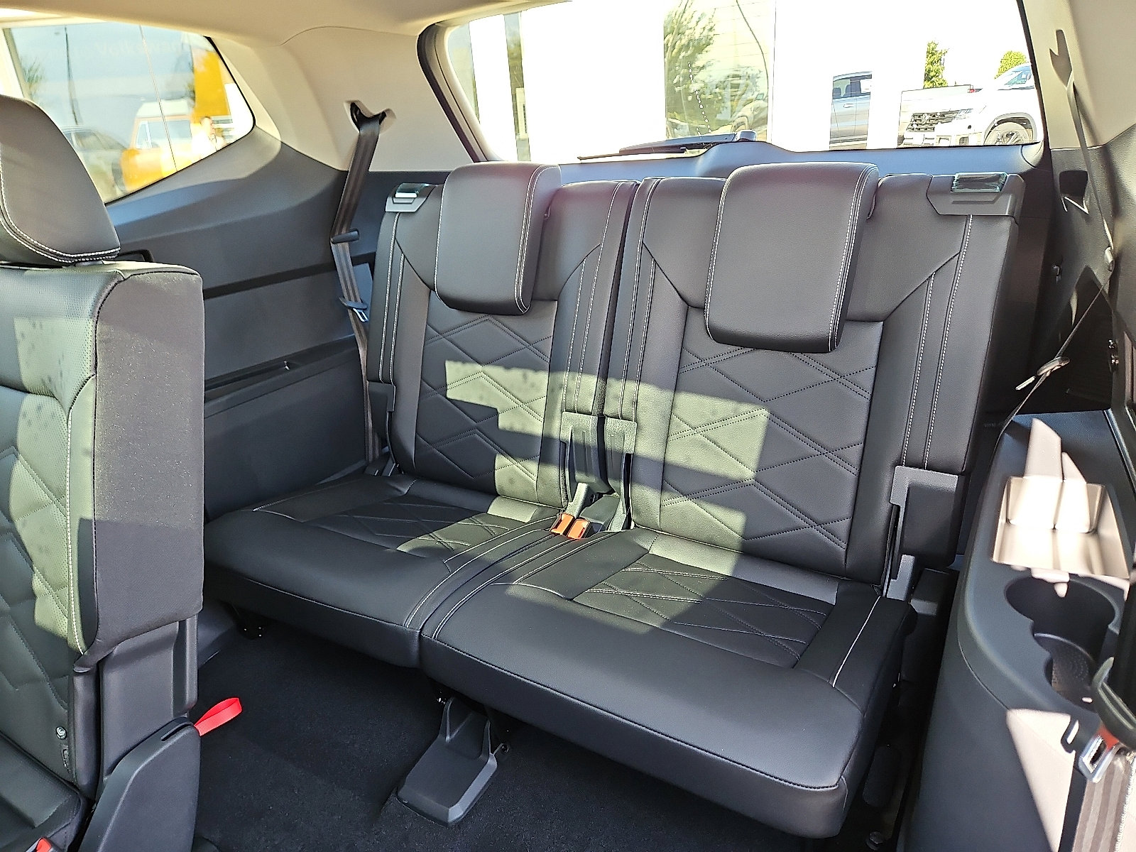 New 2026 Volkswagen Atlas SE image 10