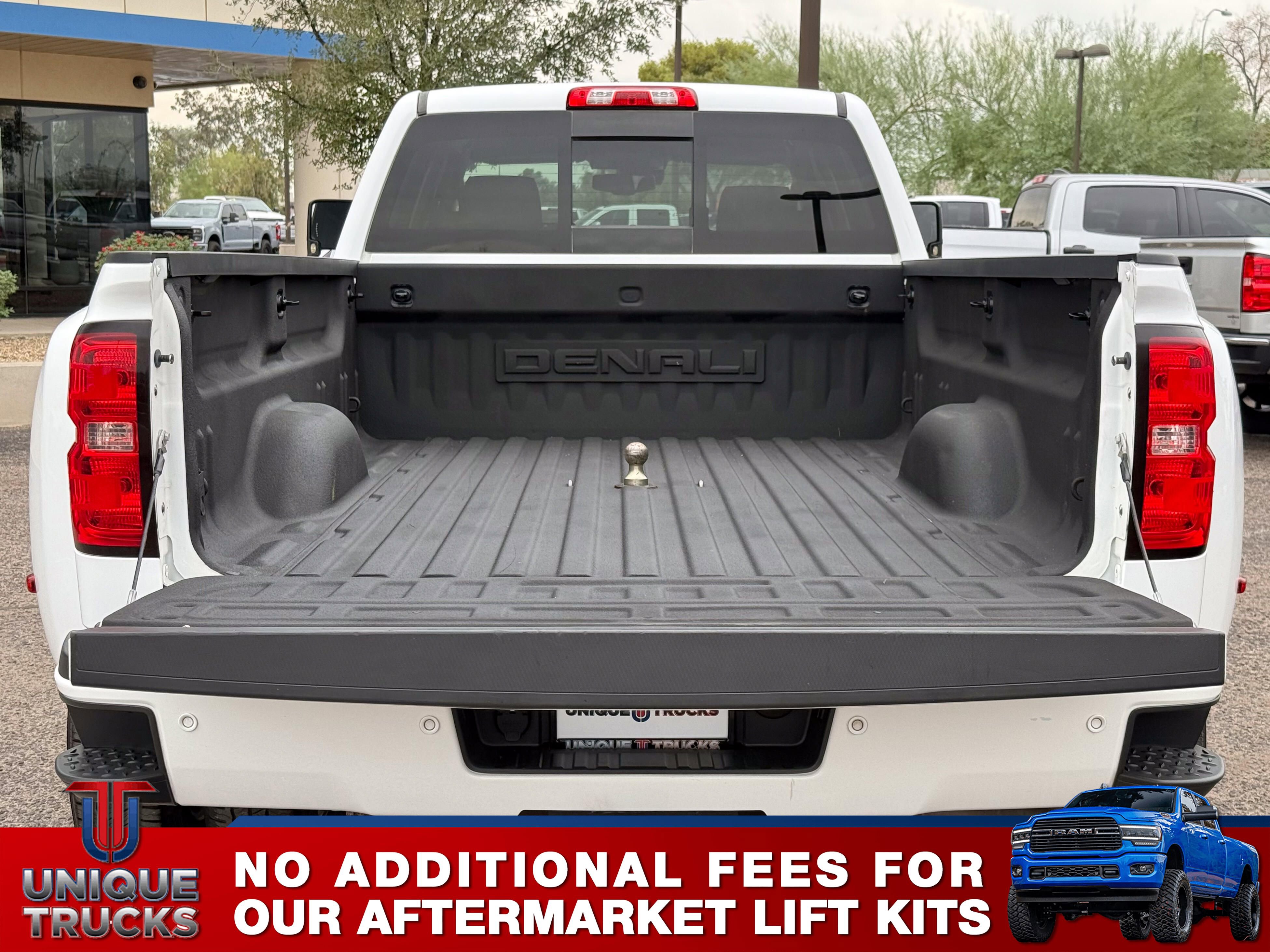 Used 2015 GMC Sierra 3500 Denali w/ Duramax Plus Package image 7