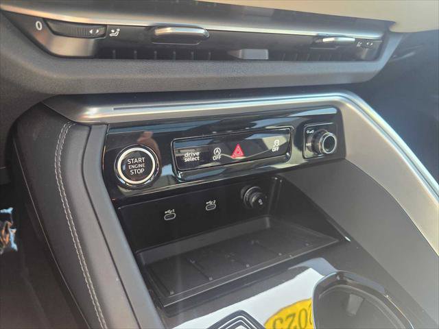 Used 2025 Audi Q5 Premium w/ Convenience Package AWD/4WD image 30
