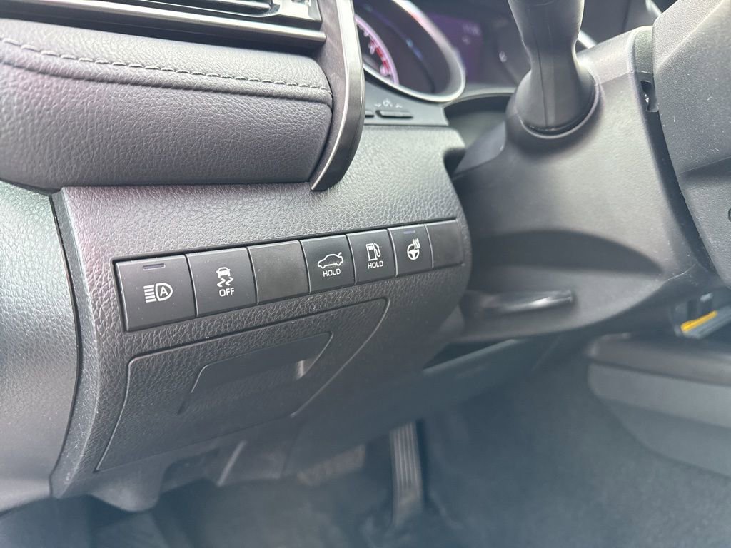 Certified 2021 Toyota Camry XLE image 24