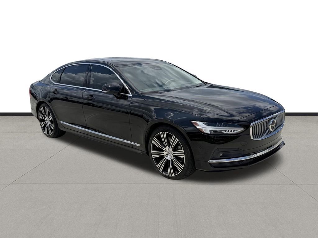 Used 2023 Volvo S90 B6 Plus w/ Protection Package Premier AWD/4WD image 3