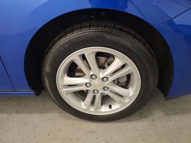 Used 2018 Chevrolet Cruze LT FWD image 8