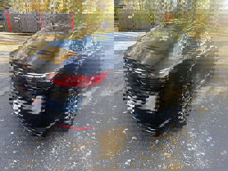 Used 2017 Kia Cadenza Premium w/ Luxury Package image 4