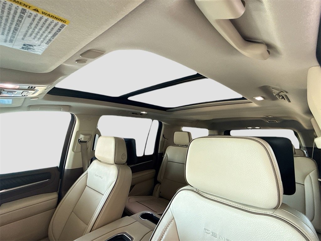 Used 2024 GMC Yukon XL Denali w/ Advanced Technology Package image 20