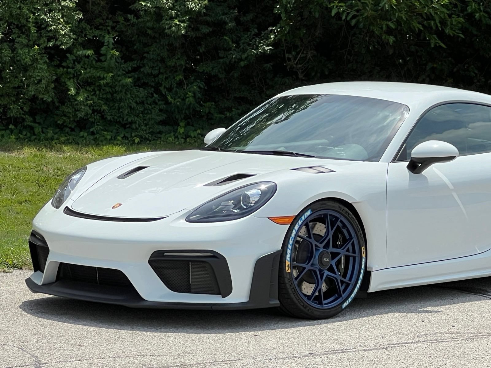 Certified 2024 Porsche 718 Cayman GT4 RS w/ Accent Package Logos RWD image 13
