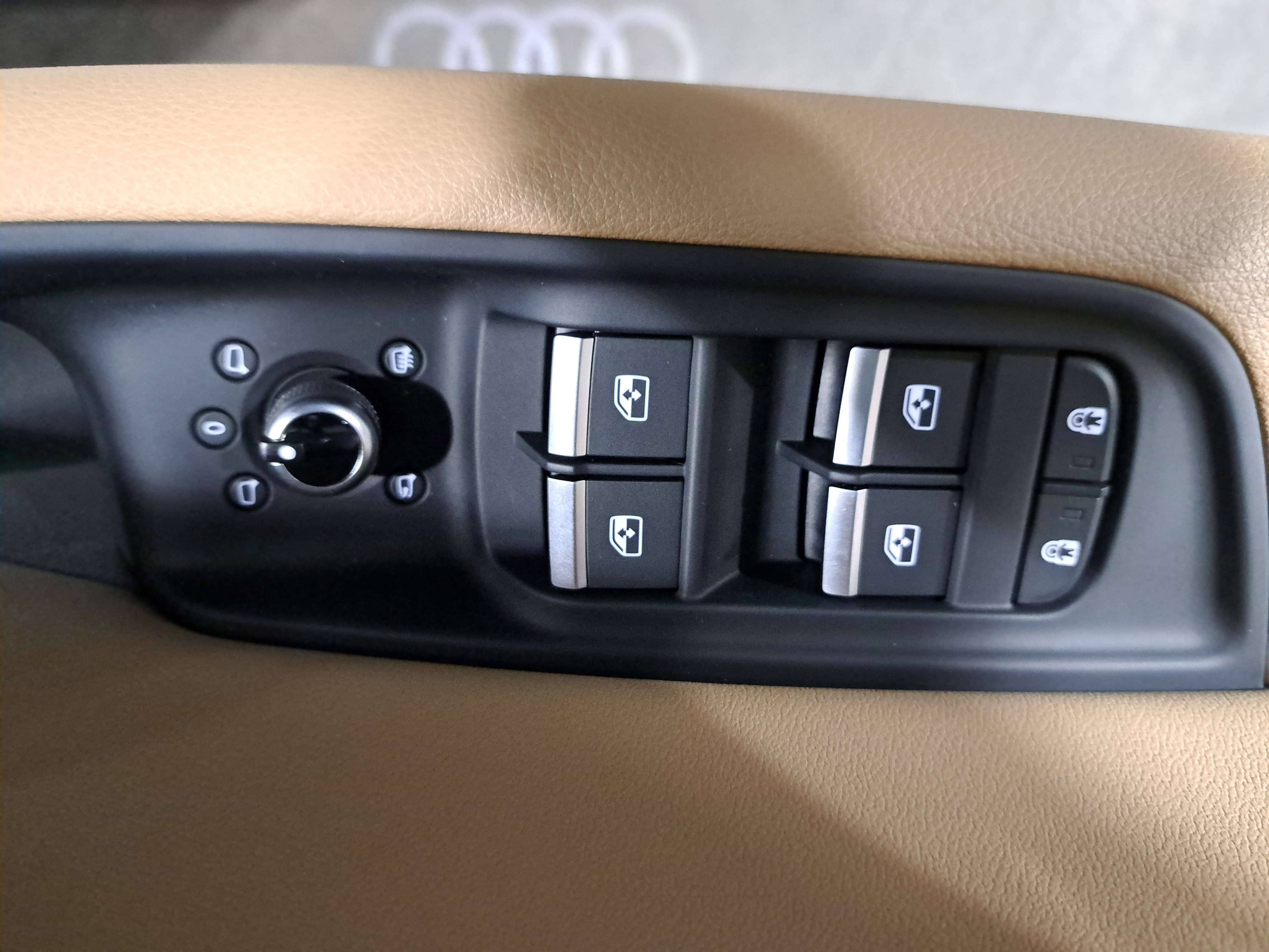 Used 2021 Audi Q7 2.0T Premium Plus w/ Premium Plus Package image 29