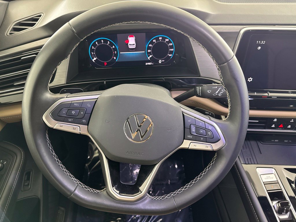 Used 2025 Volkswagen Atlas Cross Sport SE AWD/4WD image 26