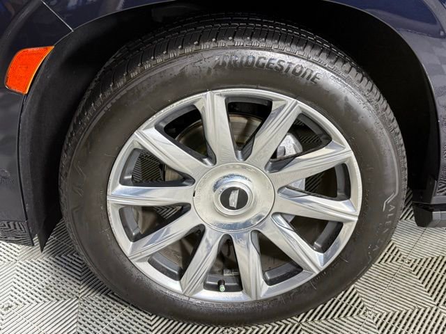 Certified 2021 Cadillac Escalade Premium Luxury Platinum image 11