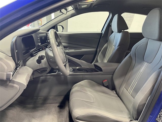 Used 2025 Hyundai Elantra Sport image 12