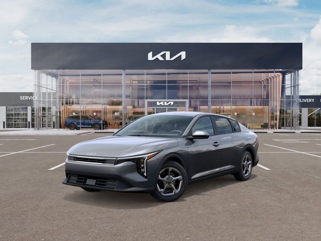 New 2026 Kia K4 LXS image 1