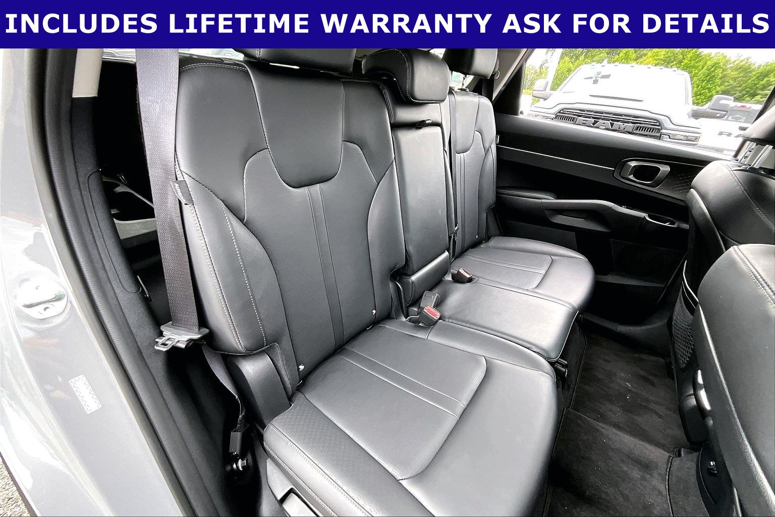 Used 2025 Kia Sorento S FWD image 22