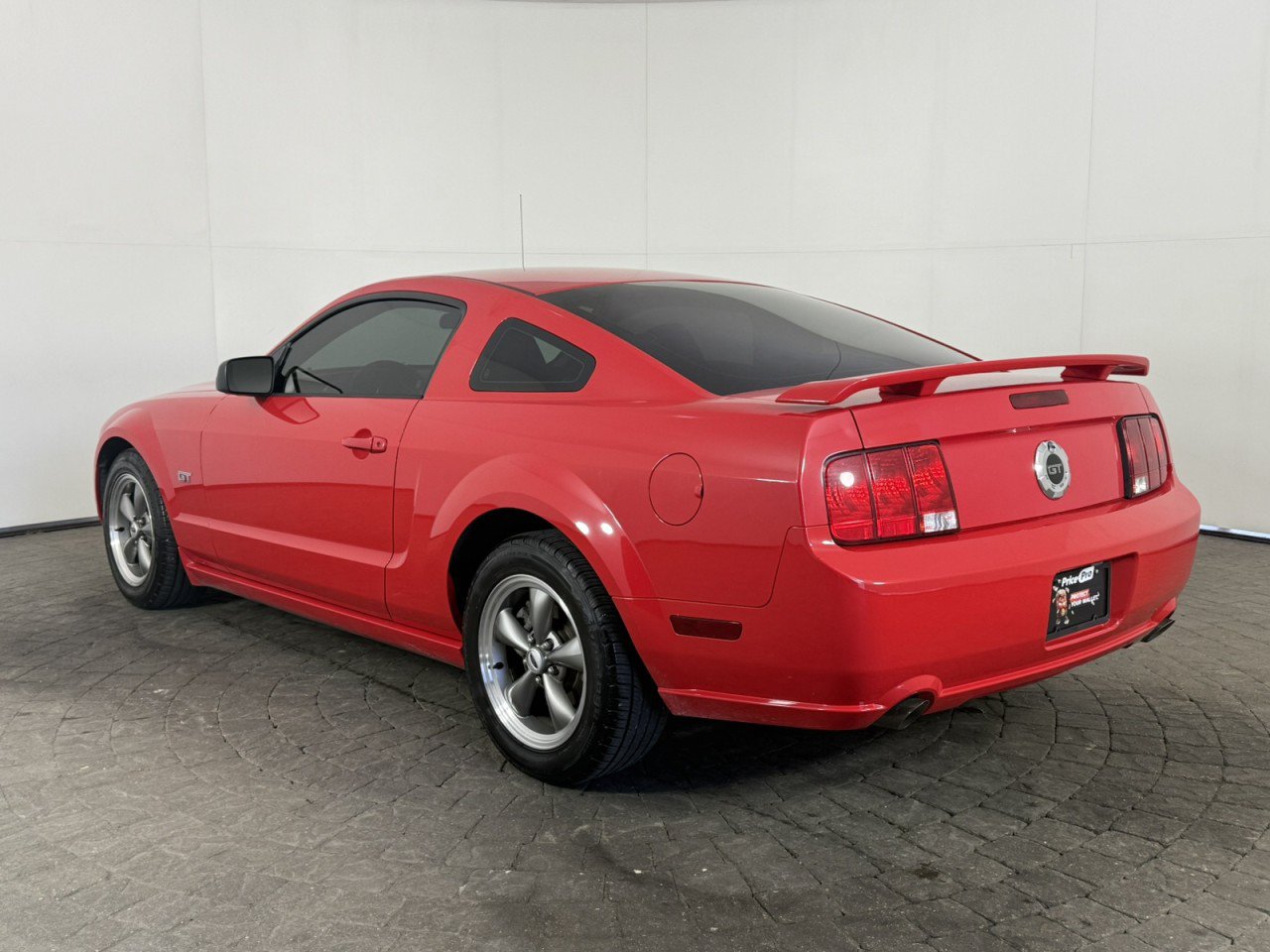 Used 2005 Ford Mustang GT RWD image 5