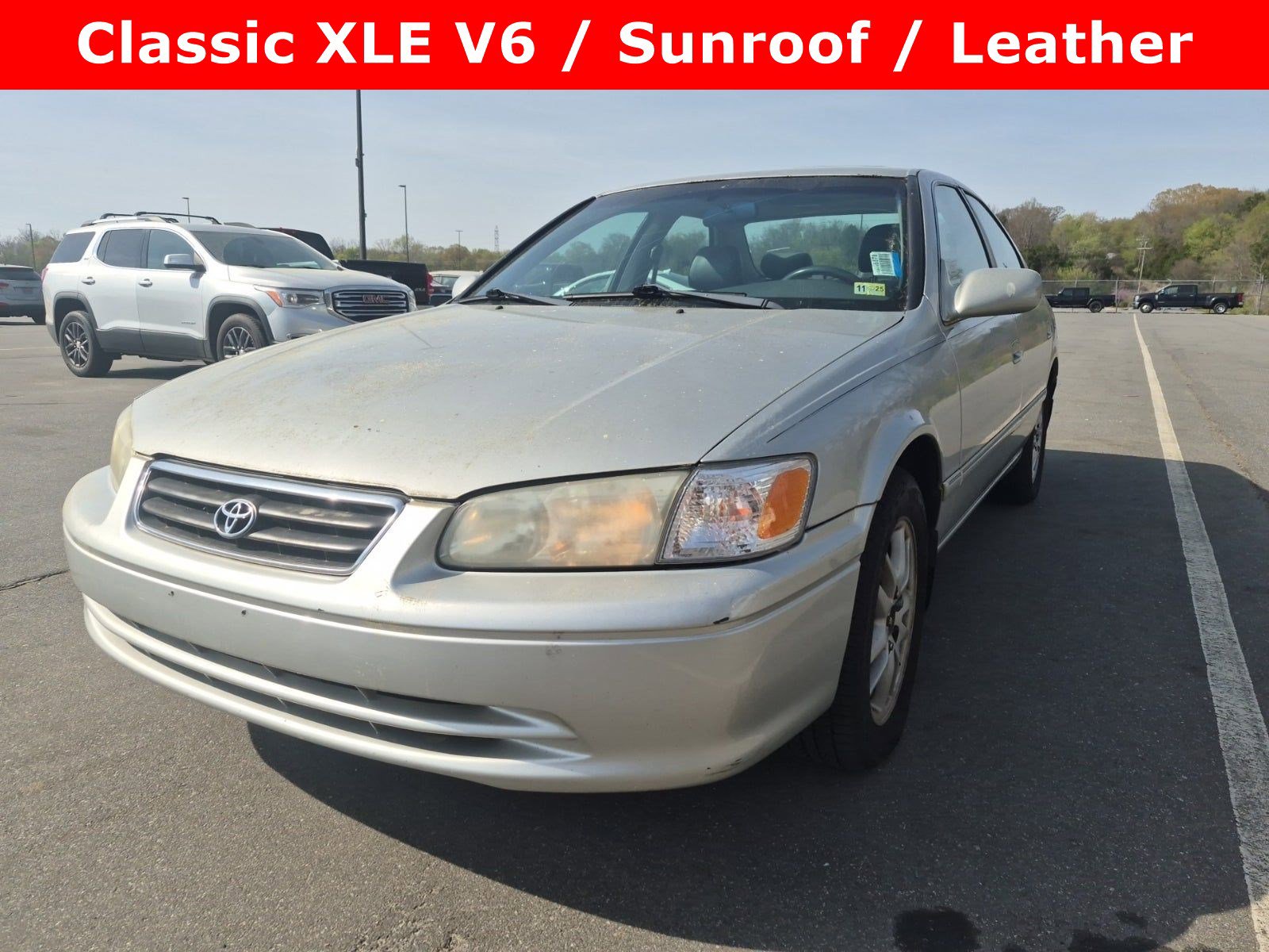Used 2001 Toyota Camry XLE FWD image 1