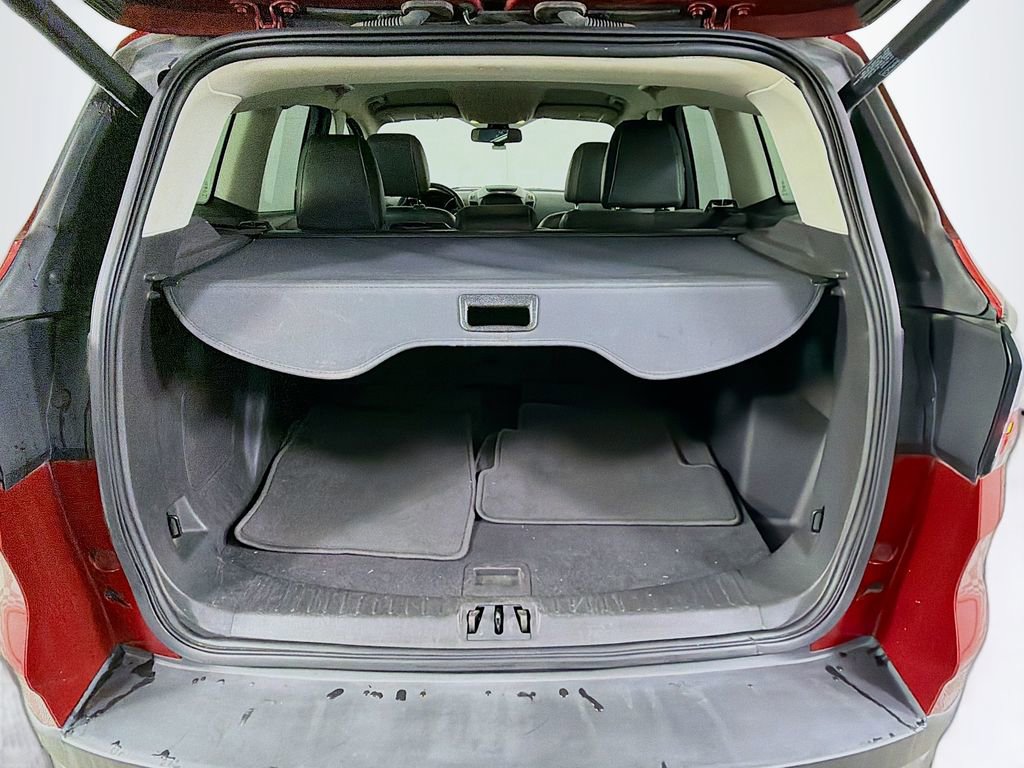 Used 2017 Ford Escape Titanium FWD image 28