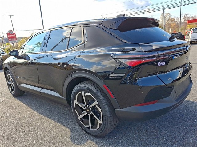 Certified 2025 Chevrolet Equinox EV LT image 4