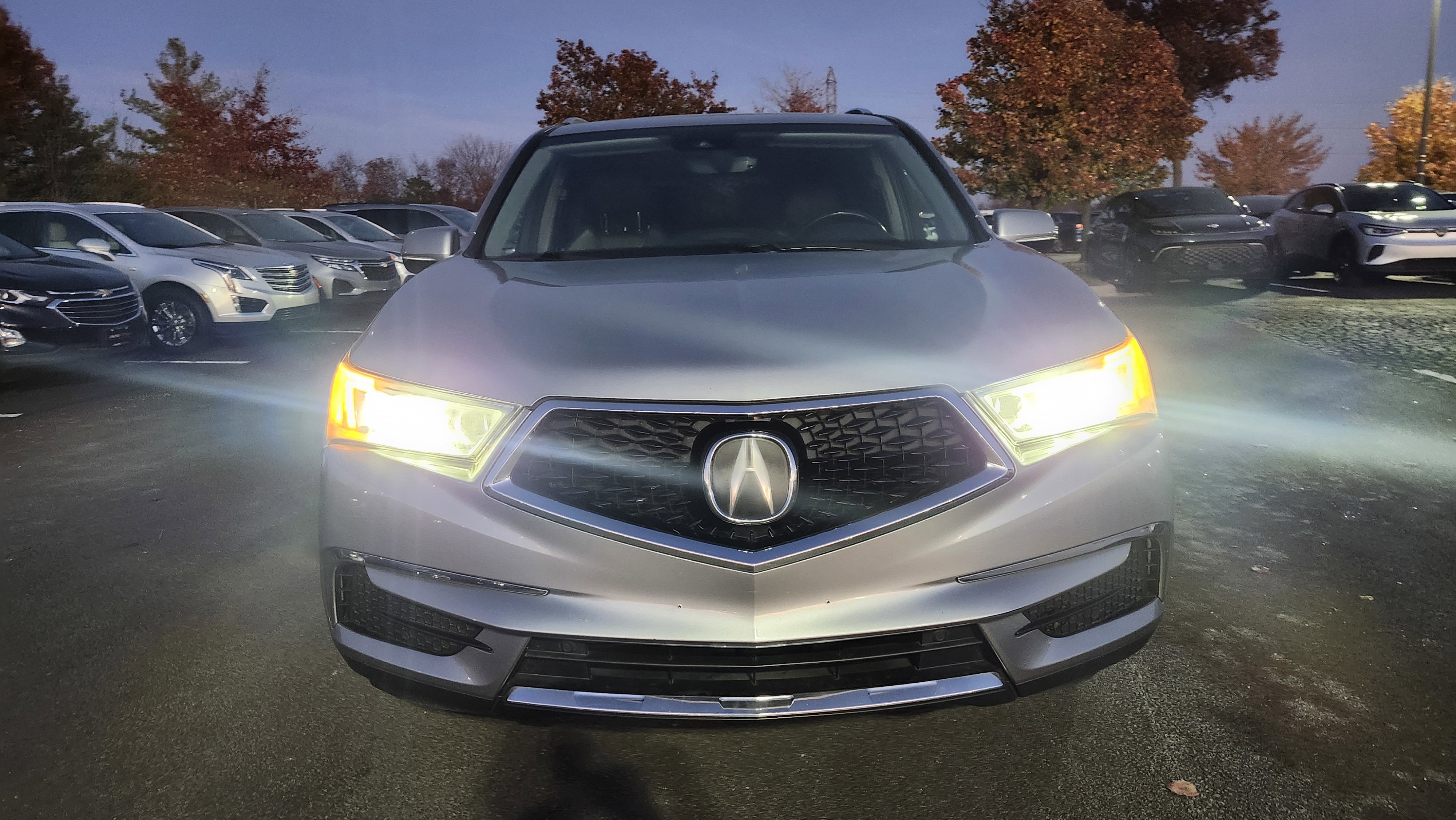Used 2017 Acura MDX SH-AWD image 12