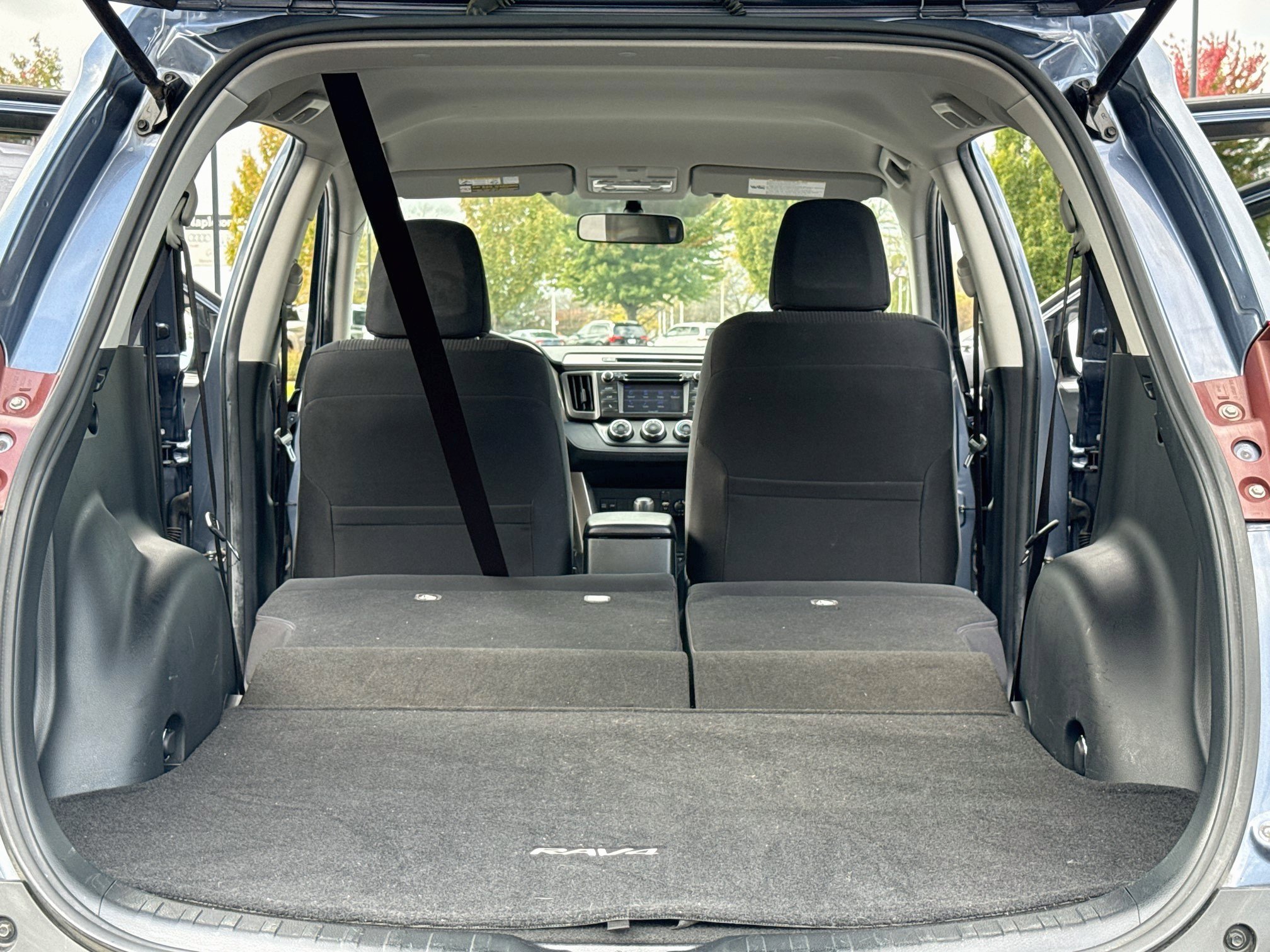 Used 2014 Toyota RAV4 LE AWD/4WD image 21