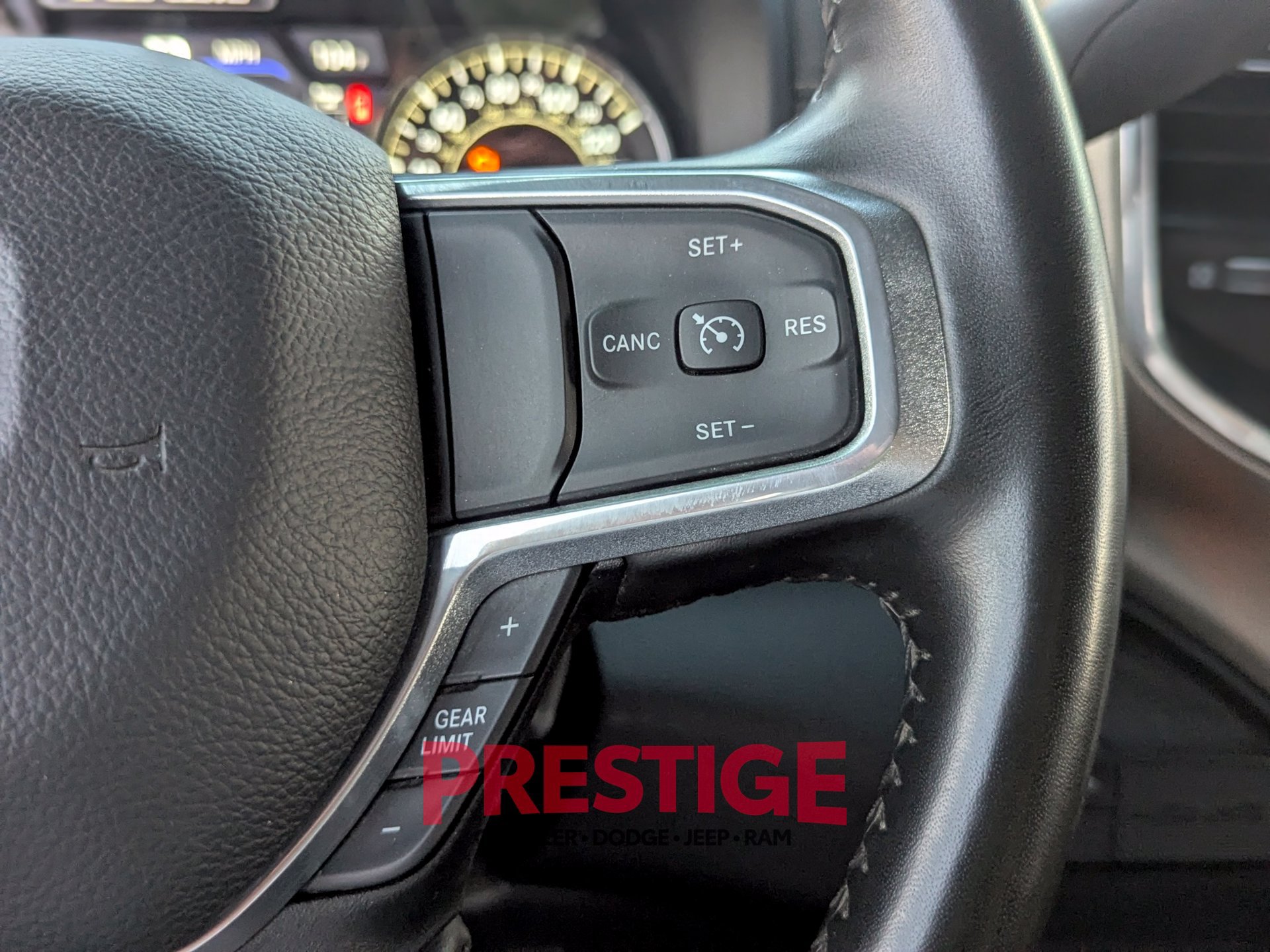 Used 2024 RAM 2500 Laramie AWD/4WD image 23