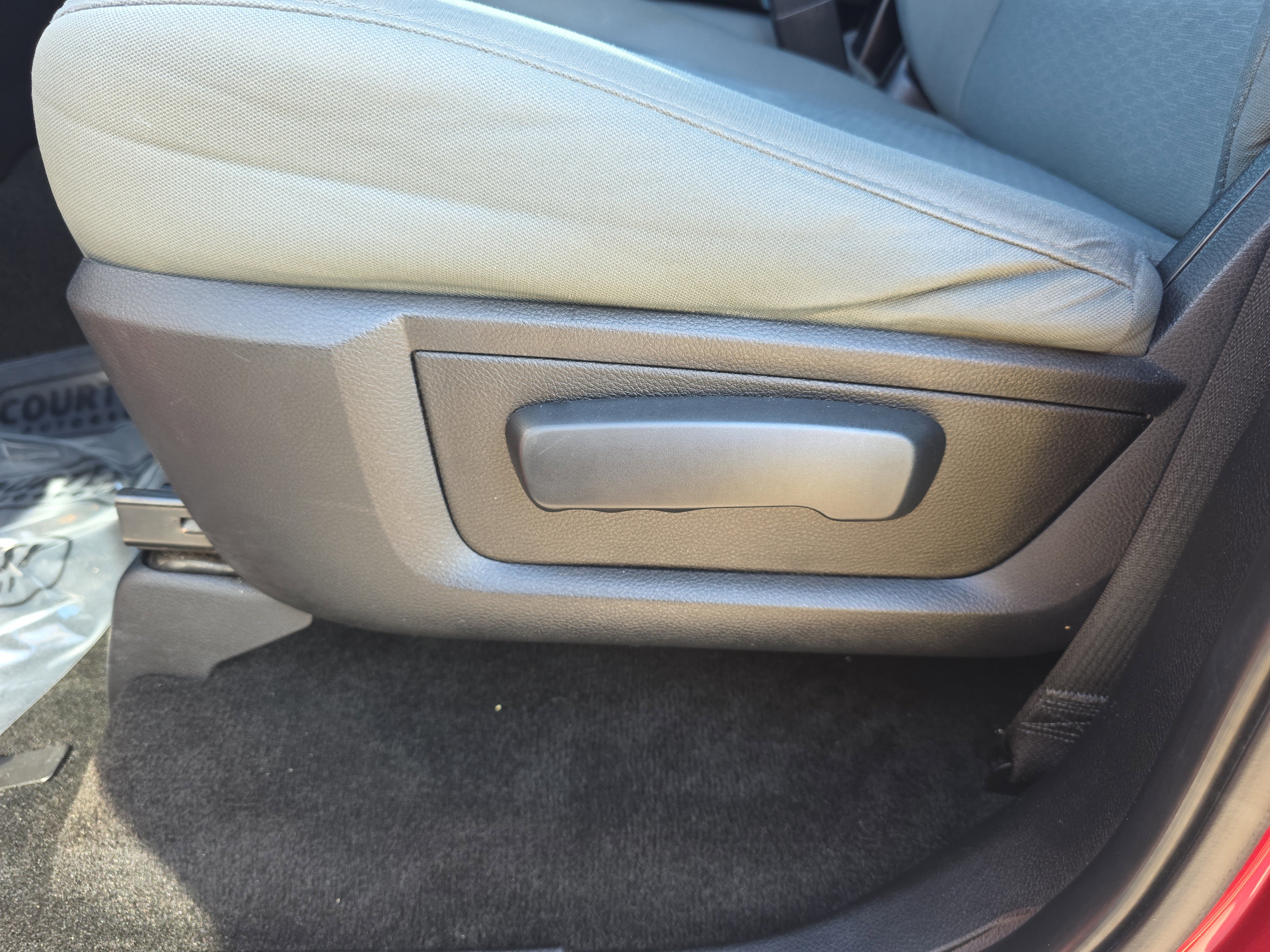 Used 2015 RAM 2500 SLT image 23