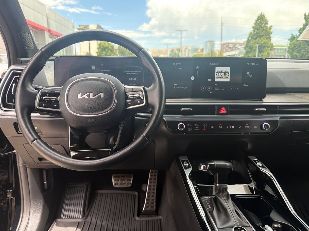 Used 2024 Kia Sorento SX Prestige AWD/4WD image 15