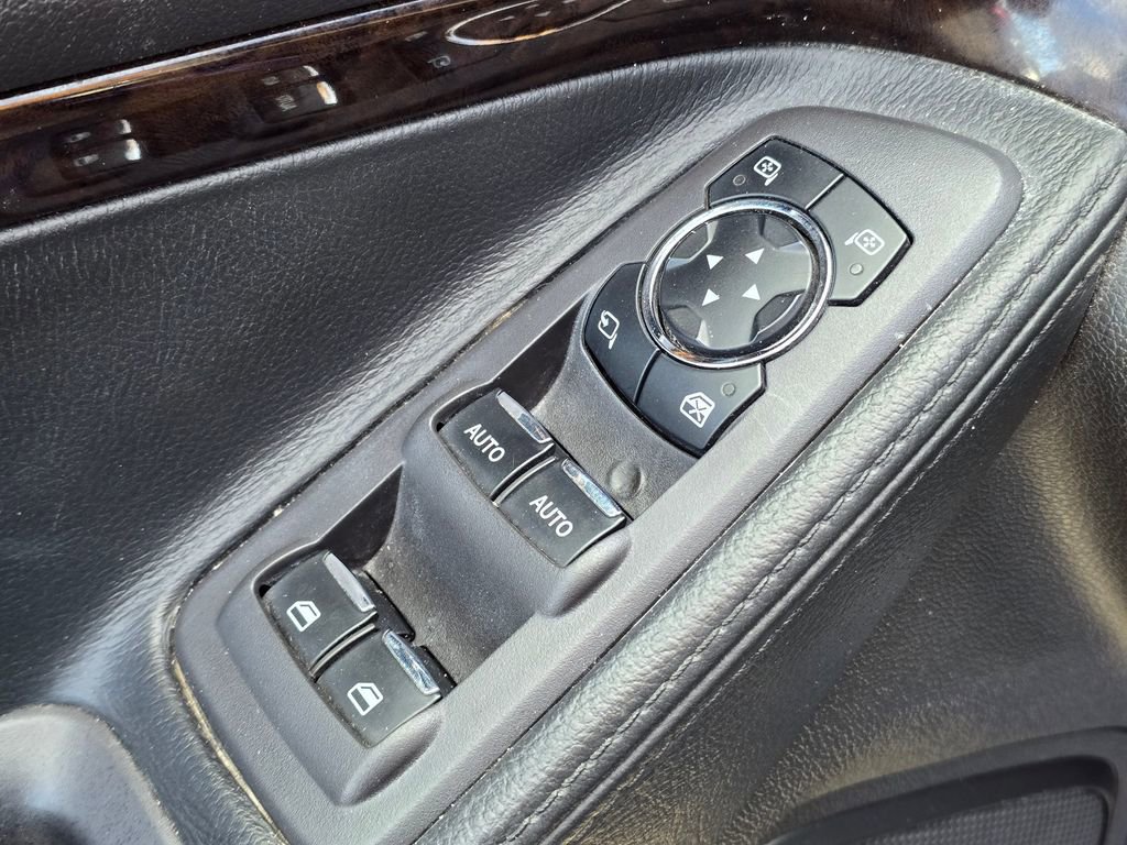 Used 2015 Ford Explorer Limited image 22