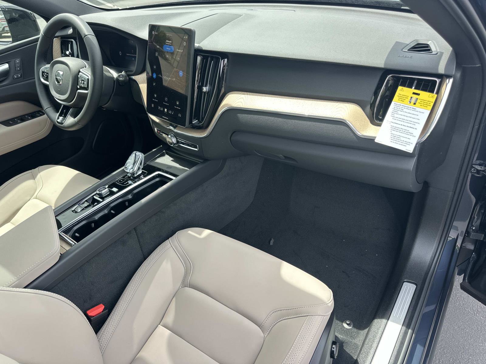 New 2026 Volvo XC60 B5 Core w/ Climate Package AWD/4WD image 21